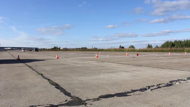 Чемпионат Калуги по драг рейсингу  01 сентября 2012 г  Квалификация  Jeep Grand Cheerokee SRT 8 Vs