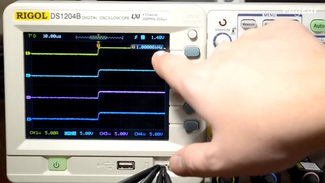 Обзор осциллографа Rigol DS1204B (DS1000B)