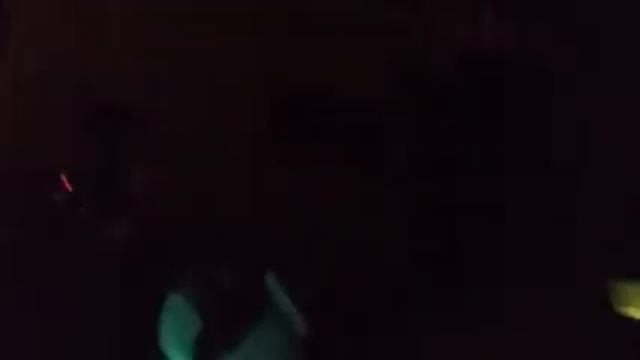 Клип Неоновые палочки смотреть онлайн