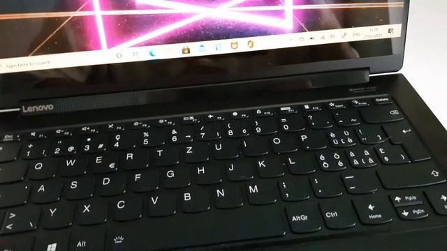 Lenovo Yoga 9i review. Flickering Screen Problem 4K. смотреть онлайн