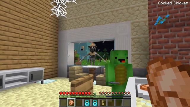 JJ Family Pranked Mikey Family As INSIDE CHEST In Minecraft! - Maizen