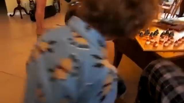 The sweetest boy gets dog for christmas EVER! смотреть онлайн