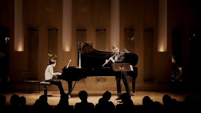J. Andersen: Etude No. 3 from 24 etudes for flute, Op. 15 (piano part by D. Bouriakov) смотреть онлайн