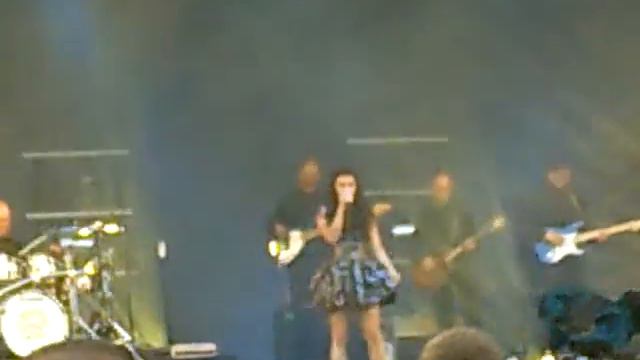 Nadine Beiler @ Donauinselfest 2011 (2) смотреть онлайн