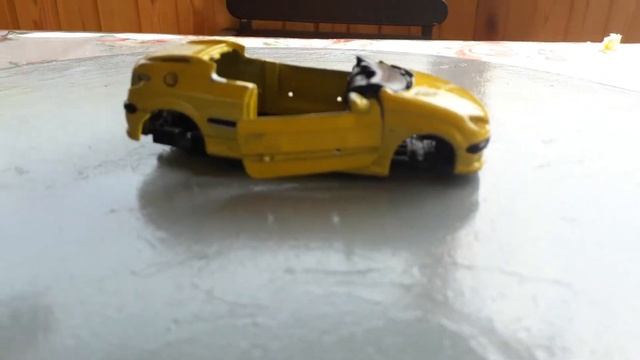 Тадам тадам!!!! Пежо 206сс в масштабе 1 к 43 от Велли смотреть онлайн