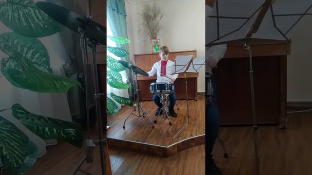 Плужник Данило барабан смотреть онлайн