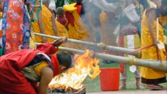 Hymns of 'Amitayus' (The Buddha of Boundless Life) смотреть онлайн