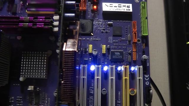 AMD Athlon XP 3000+ and GeForce 4 Ti4600 - Pinky build #3 - RETRO Hardware смотреть онлайн