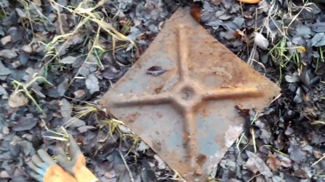 Вот такой металл можно найти вдоль дороги. Отличный коп и находки порадовали 👍👍👍 смотреть онлайн