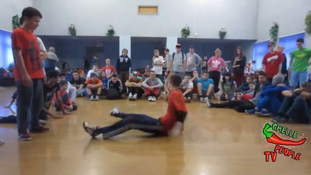 Паренек vs Вано - SOUTH STREET - BREAK DANCE 1x1 (JUNIOR) смотреть онлайн