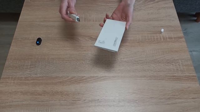 Распаковка клона салфетки Apple Polishing Cloth из Китая за 284,77 руб. смотреть онлайн