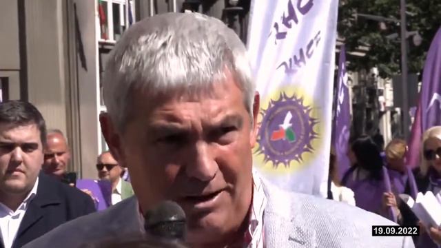 Беновска пита Димитров: КНСБ срещу бившите и бъдещите политици ли протестира? смотреть онлайн