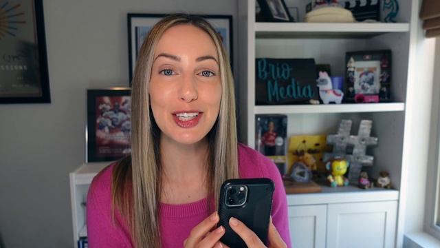 Should You Update to iOS 15.2? What's New in iOS 15.2? Top iOS 15.2 Features смотреть онлайн