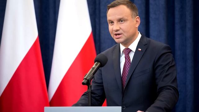 РЕАЛЬНЫЕ ПОЛИТИКИ И 100 ИГРОКОВ СПАСАЮТ МИР ОТ ТРЕТЬЕЙ МИРОВОЙ В HEARTS OF IRON 4 смотреть онлайн