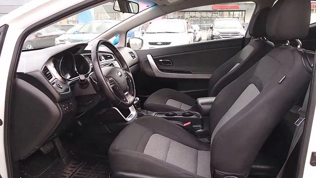 KIA CEED смотреть онлайн