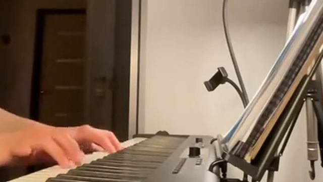 Иванушки - Колечко (piano) смотреть онлайн