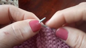 Незаметный шов двумя спицами! Сшивание  деталей в вязании!