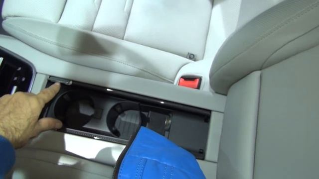 Porsche Panamera Turbo (2017) Exterior and Interior смотреть онлайн