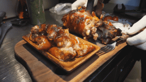 Нежные свиные ножки. Блюдо из свиных ножек (Джокбал)