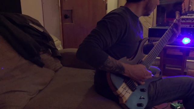 Diezel Herbert - Tracking guitars in the studio смотреть онлайн