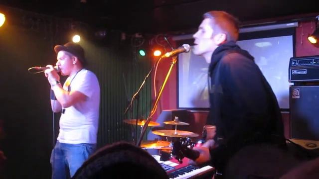 Кирпичи-Live At Zoccolo. смотреть онлайн