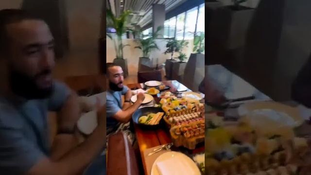 Хамзат Чимаев на днюхе Хабиба подарок "ОРЛУ"? от "БОРЗА"? смотреть онлайн