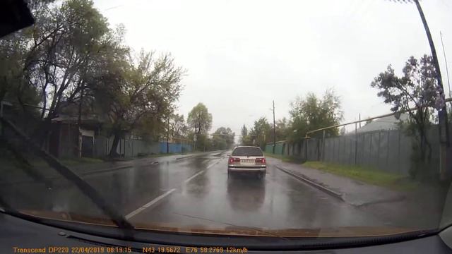 22.04.2019 г.Алматы ул.Физули в юж.направлении A841ZZO ст. 590 ч.5 (мигающие стоп-сигналы) смотреть онлайн