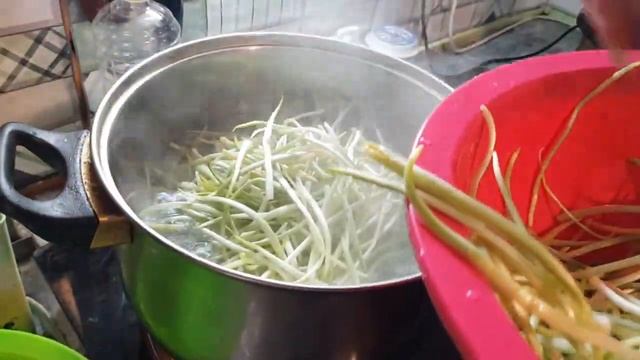 Наш супер рецепт из черемши смотреть онлайн