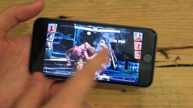 Как идет Injustice на iPhone 6 смотреть онлайн