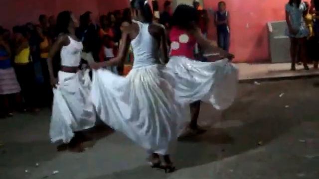 samba de roda 2.avi смотреть онлайн