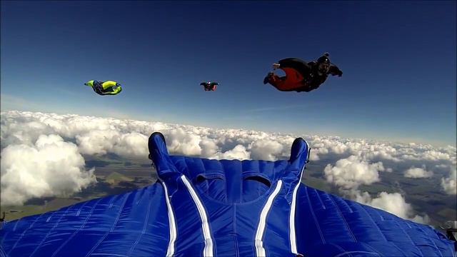 Wingsuit Pack смотреть онлайн