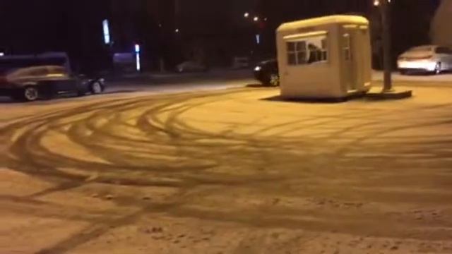 Bmw x5 vs chevrolet aveo (sonic) snow Drift смотреть онлайн