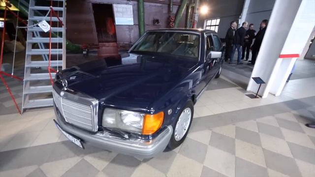 „Mercedes Benz 560 SEL", kuriuo buvo vežiojamas Vytautas Landsbergis смотреть онлайн