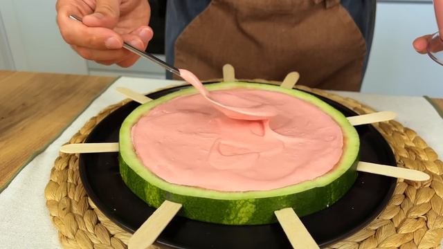🍉🍉🍉 Sommerliches Wassermelonen-Dessert! Eis in einer Minute / 🌱 VEGANES Eisrezept смотреть онлайн
