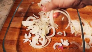 ?ФИЛЕ ТУНЦА В СМЕТАНЕ?⠀⠀У Вас получится вкусный, нежный, сочный, а главное быстрый рецепт тунца?⠀