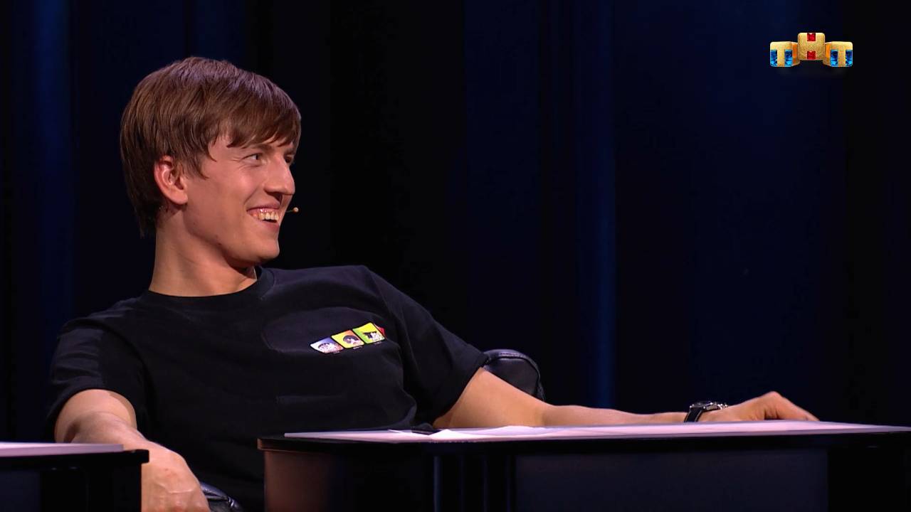 Открытый микрофон - Стресс от походов в гости смотреть онлайн