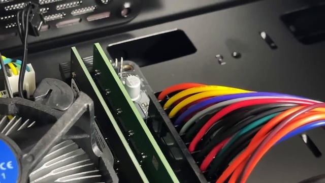 Купил Игровой ПК с DNS за 50 000 рублей и офигел! Геймерский компьютер от dexp в сборе. Бюджетный? смотреть онлайн
