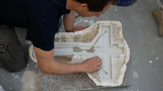Abguss eines Kruzifix in Gips (1:2 Modell für einen Christus in Holz) смотреть онлайн