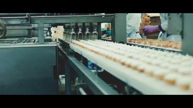 Как делают пломбир в вафельном стаканчике