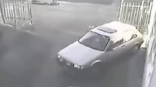 , Что Их Снимает Камера Видеонаблюдения  Случаи, Которые Удалось Снять на Камеру