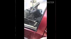 Как открыть дастер верёвкой?