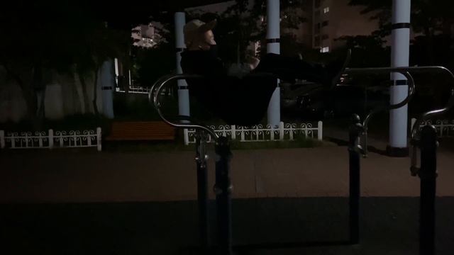 Тренировка в Корее ПОНЕДЕЛЬНИК // уличная тренировка 21:35 // ВЛОГ-149 смотреть онлайн