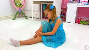 Настя и песенка для детей про Доктора