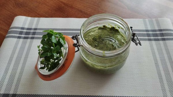 Соус песто.