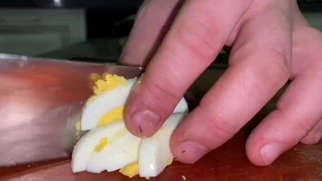 Салат с морепродуктами и грибами. Новогодний рецепт салата. смотреть онлайн