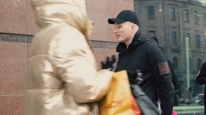 EDWARD BIL ПРАНК / ПИКАП ДЕВУШКИ НА УЛИЦЕ / КРАСАВИЦА ПОВЕЛАСЬ НА НОВЫЙ ТЕЛЕФОН - реакция людей