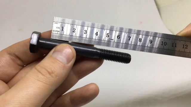 Болт с неполной резьбой M10 x 80 x 1.5 – 10.9 чёрный смотреть онлайн