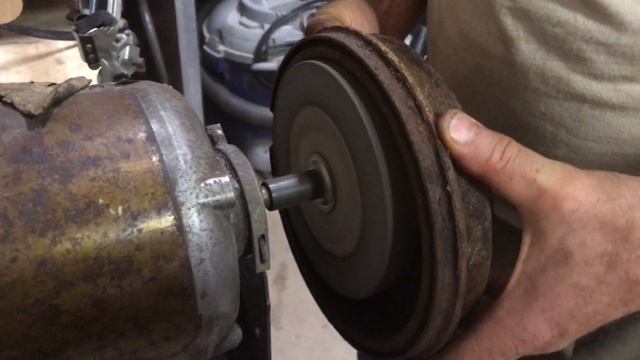 brake drums WON'T come off?!!! (RESOLVED) смотреть онлайн