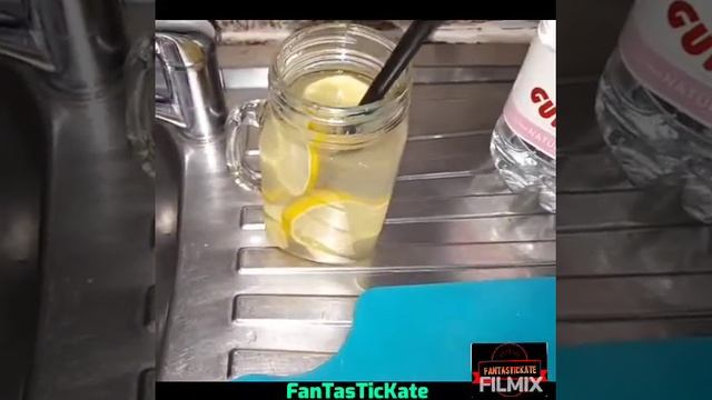 Some of the things I drink in the morning to lose wait. #drink #losewait #FanTasTicKate смотреть онлайн