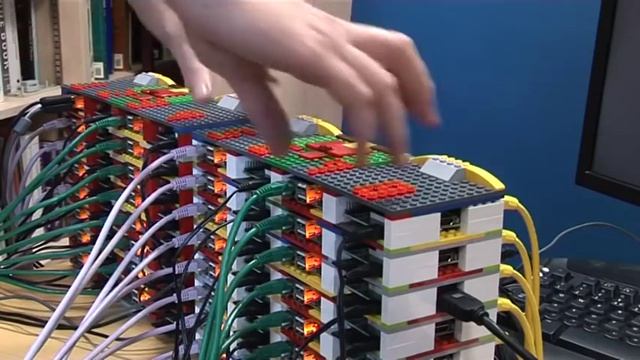 University of Southampton - Southampton engineers a Raspberry Pi Supercomputer смотреть онлайн
